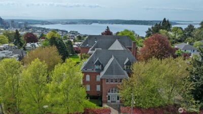 1401 5th Avenue W #402, Seattle, WA 98119