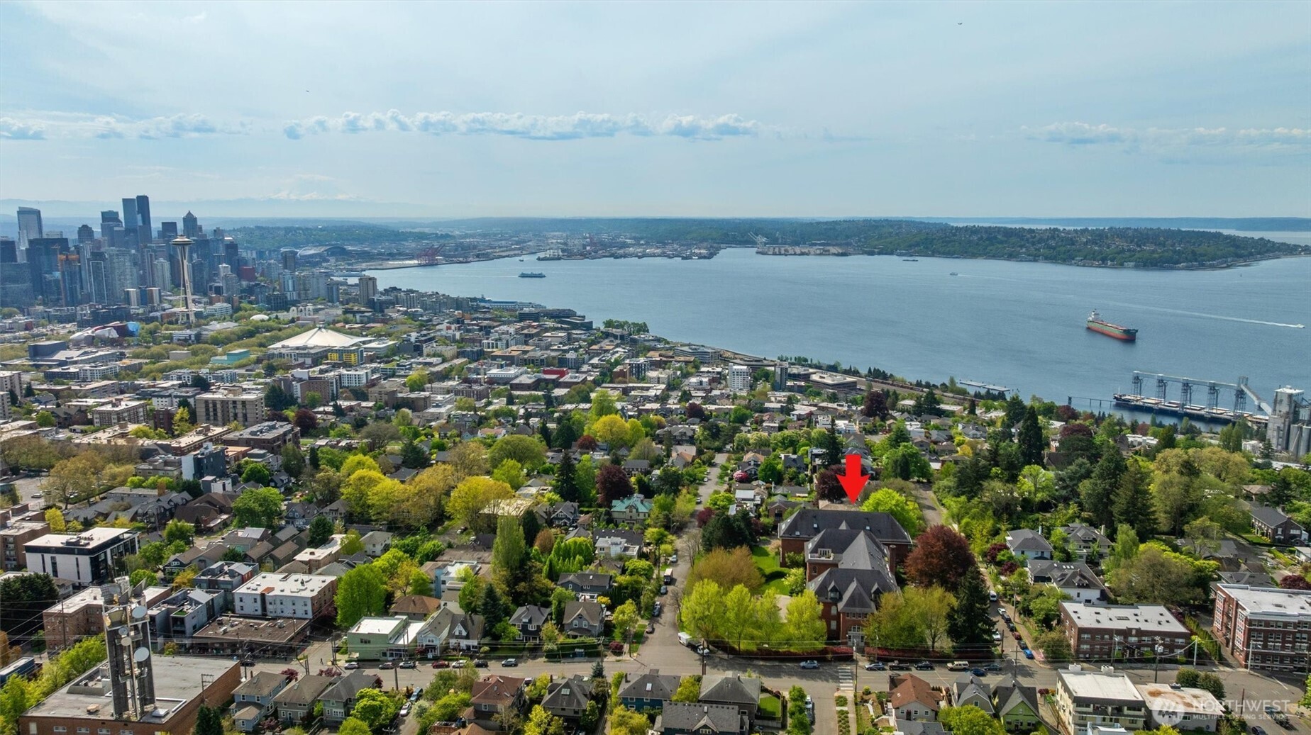 1401 5th Avenue W #402, Seattle, WA 98119