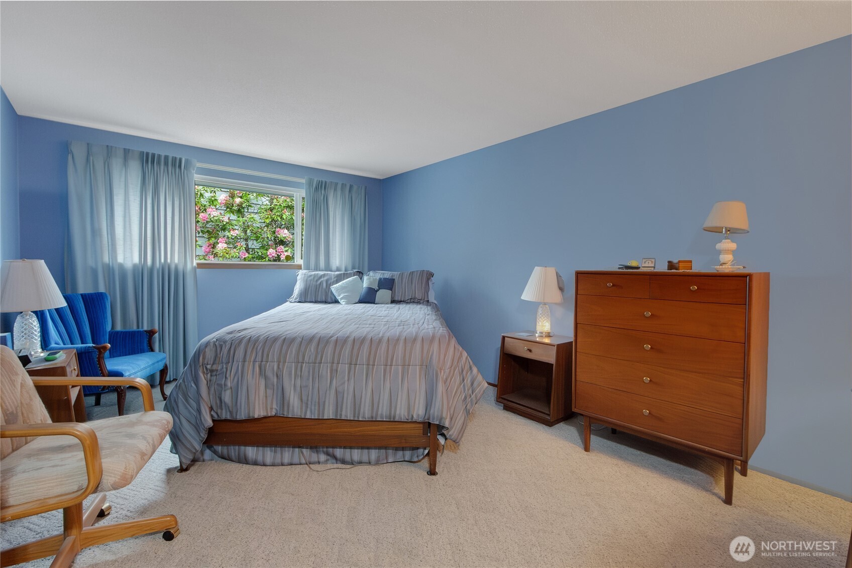 5242 N 10th Street , Tacoma, WA 98406-2622