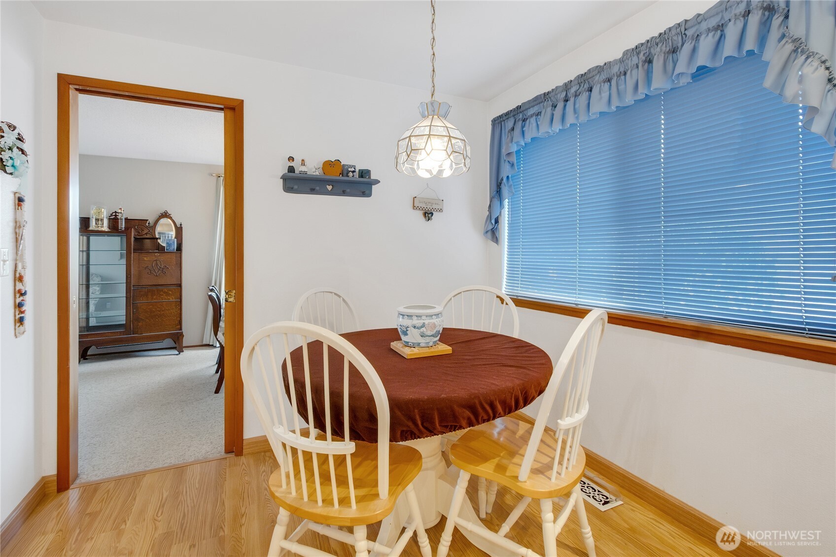 5242 N 10th Street , Tacoma, WA 98406-2622