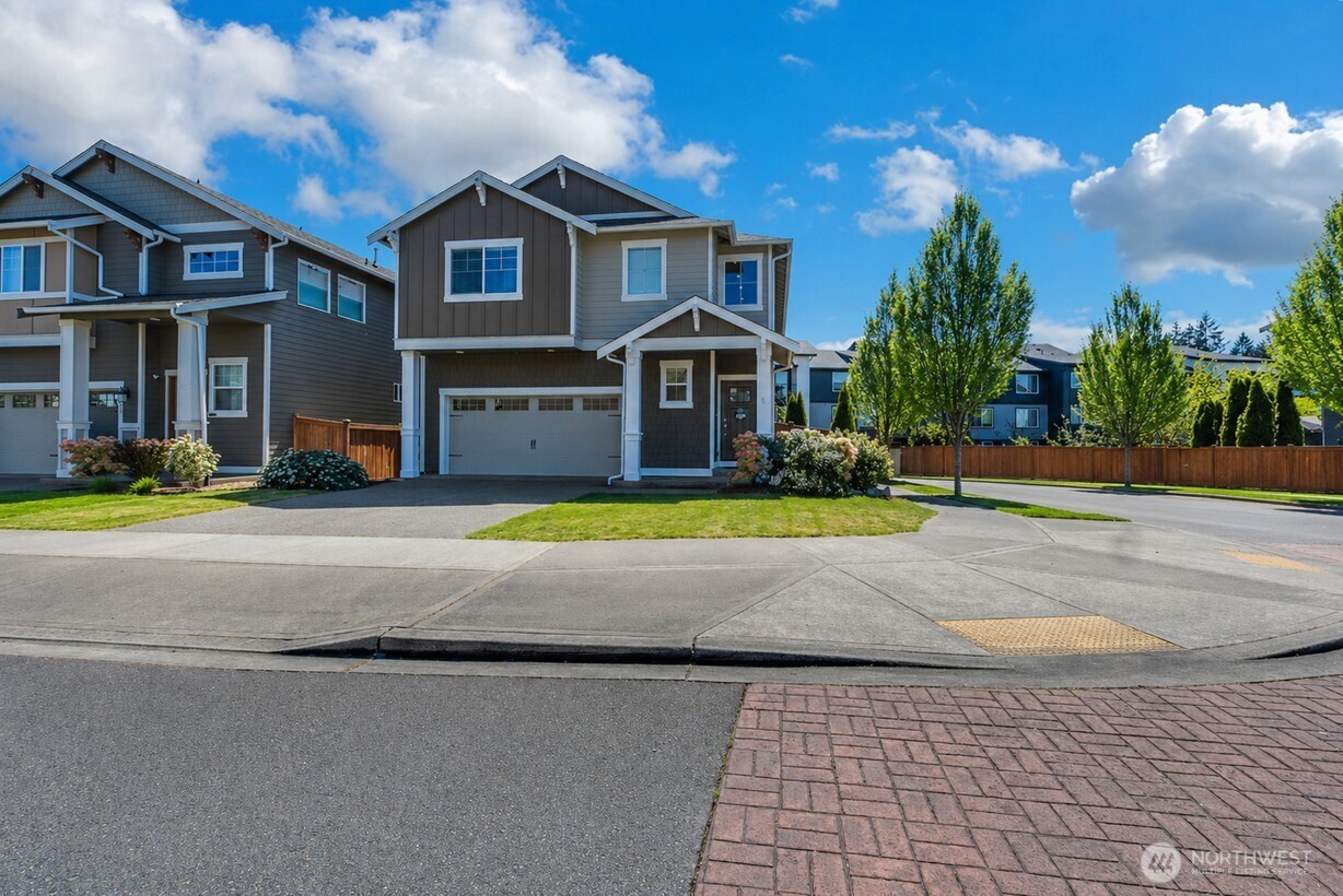 8905 Corona Street NE, Lacey, WA 98516