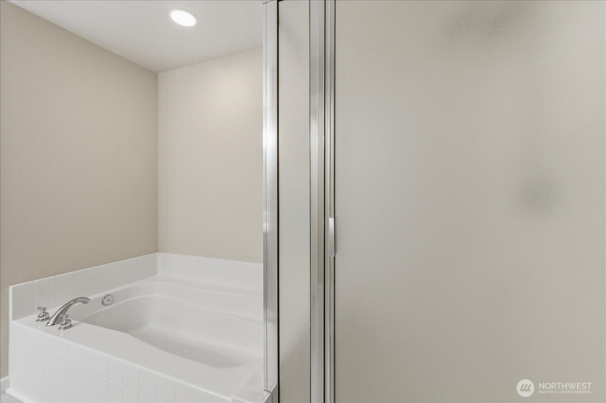 4321 NW 12th Avenue , Camas, WA 98607