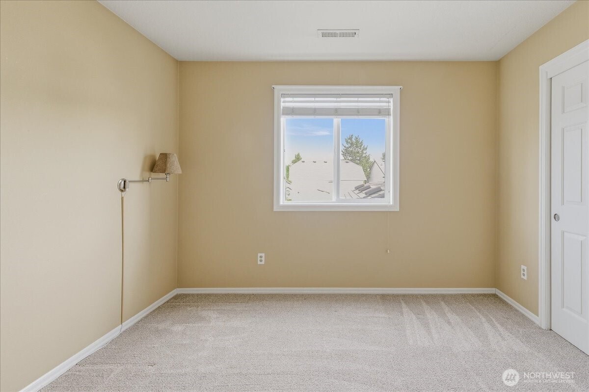 4321 NW 12th Avenue , Camas, WA 98607