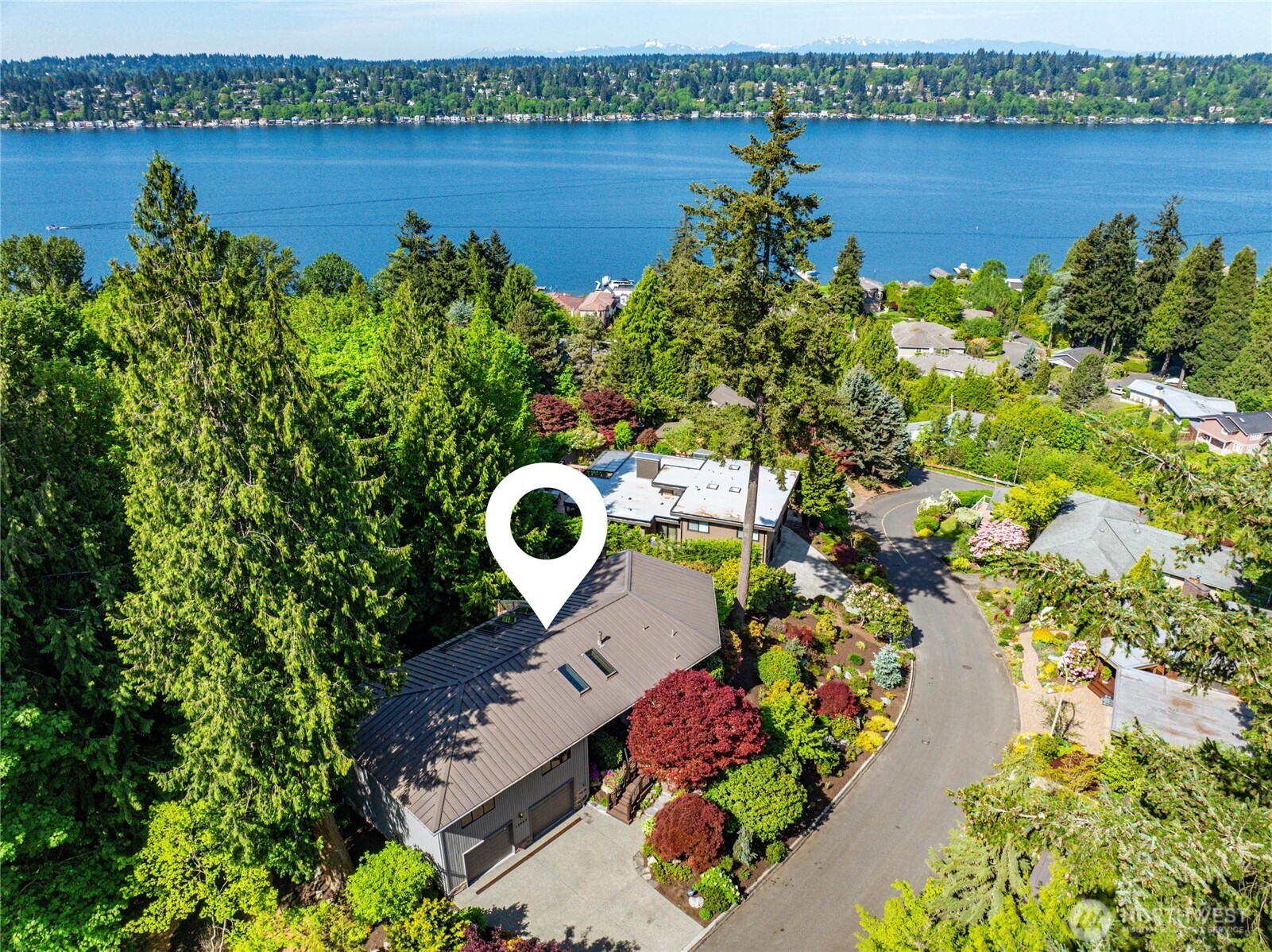13463 64th Terrace NE, Kirkland, WA 98034