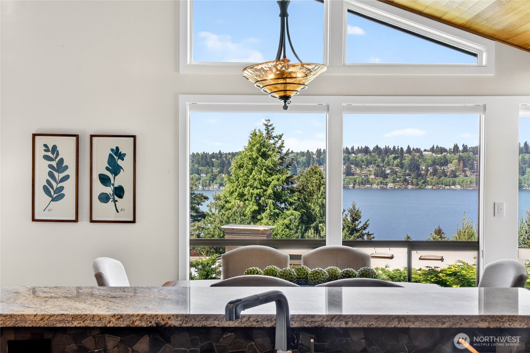 13463 64th Terrace NE, Kirkland, WA 98034