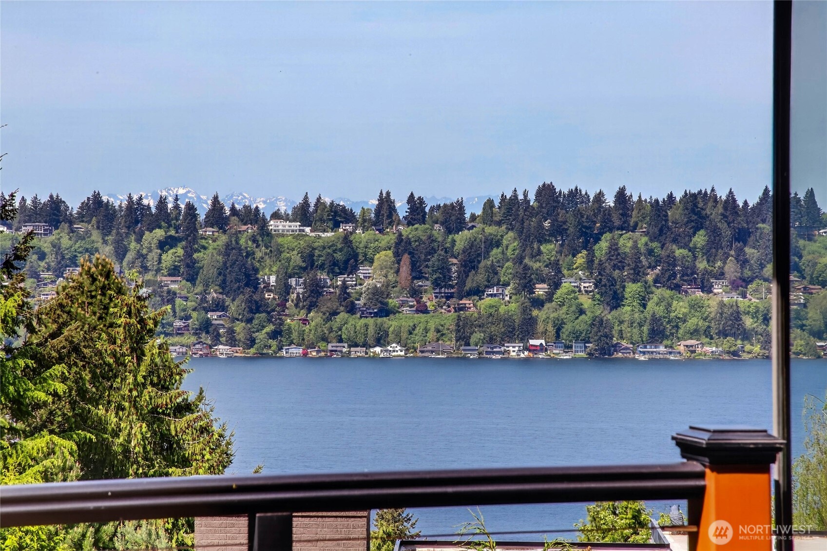 13463 64th Terrace NE, Kirkland, WA 98034