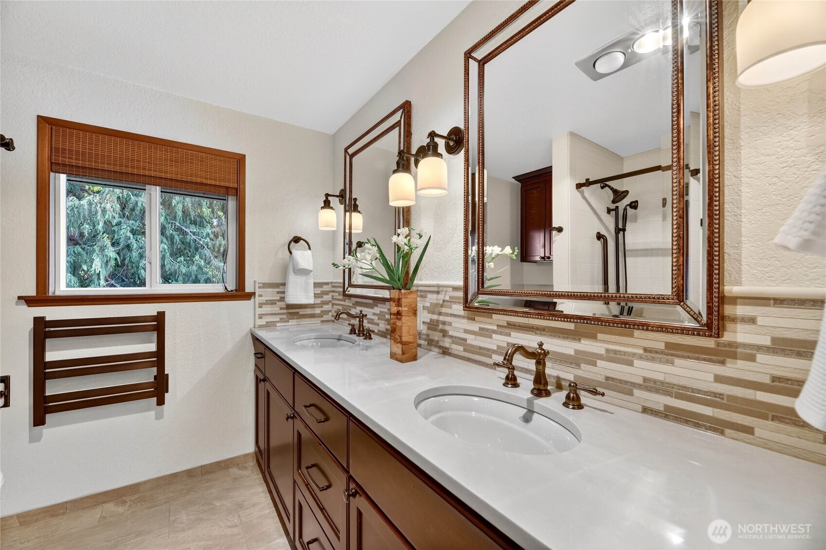 13463 64th Terrace NE, Kirkland, WA 98034