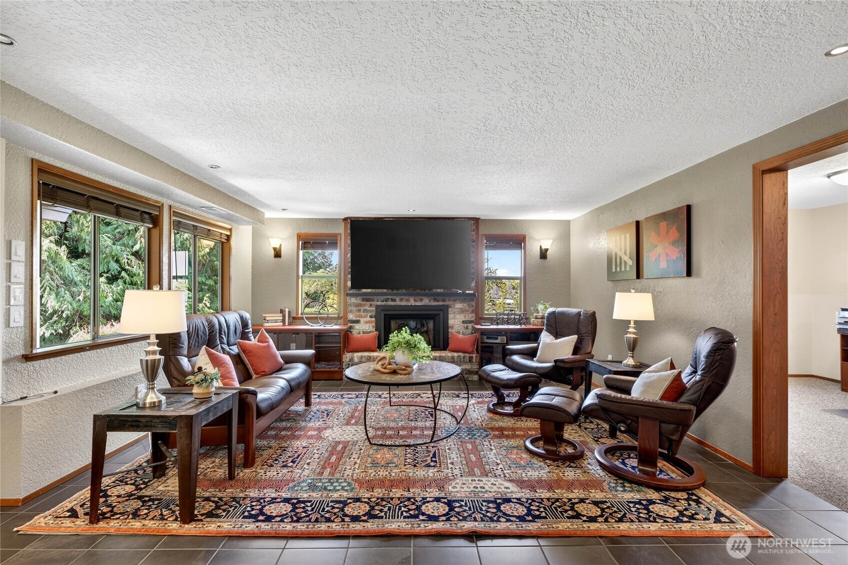 13463 64th Terrace NE, Kirkland, WA 98034