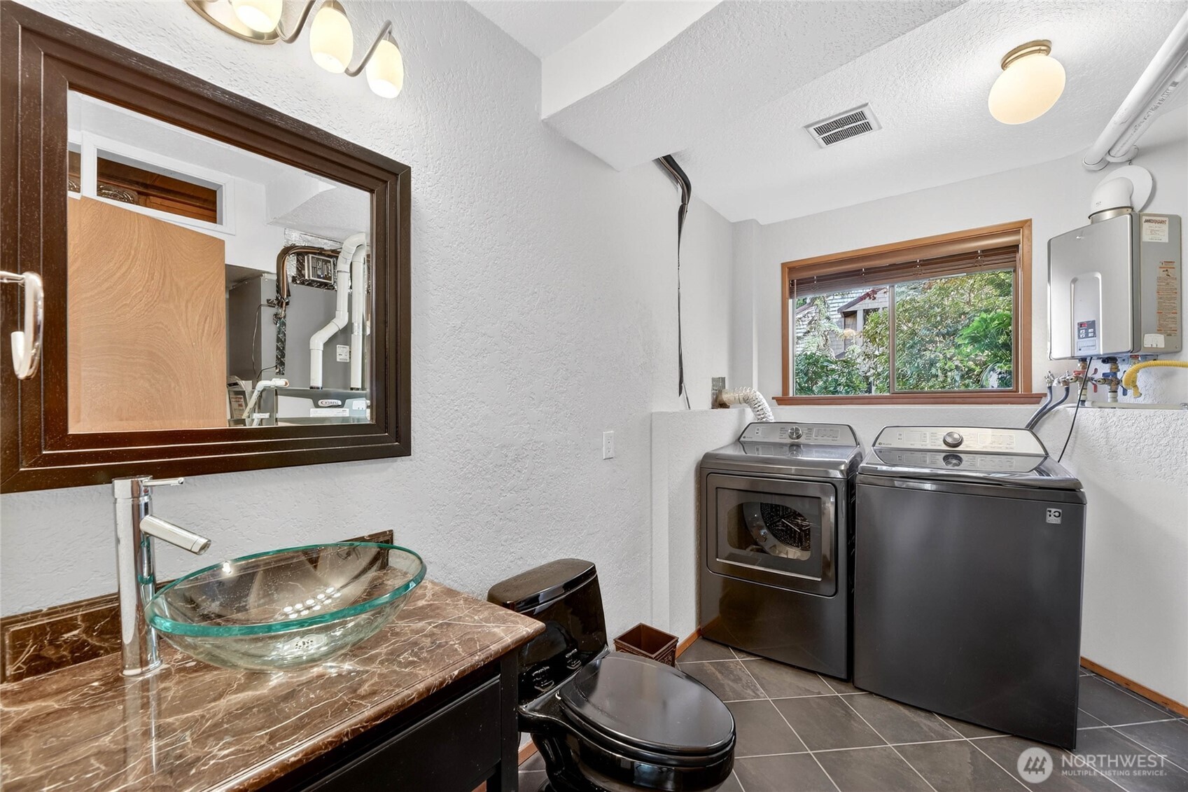13463 64th Terrace NE, Kirkland, WA 98034