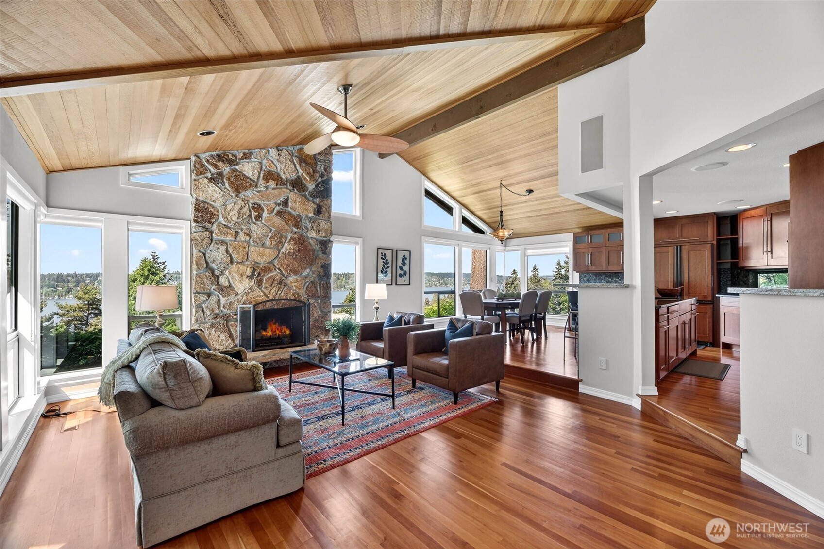 13463 64th Terrace NE, Kirkland, WA 98034