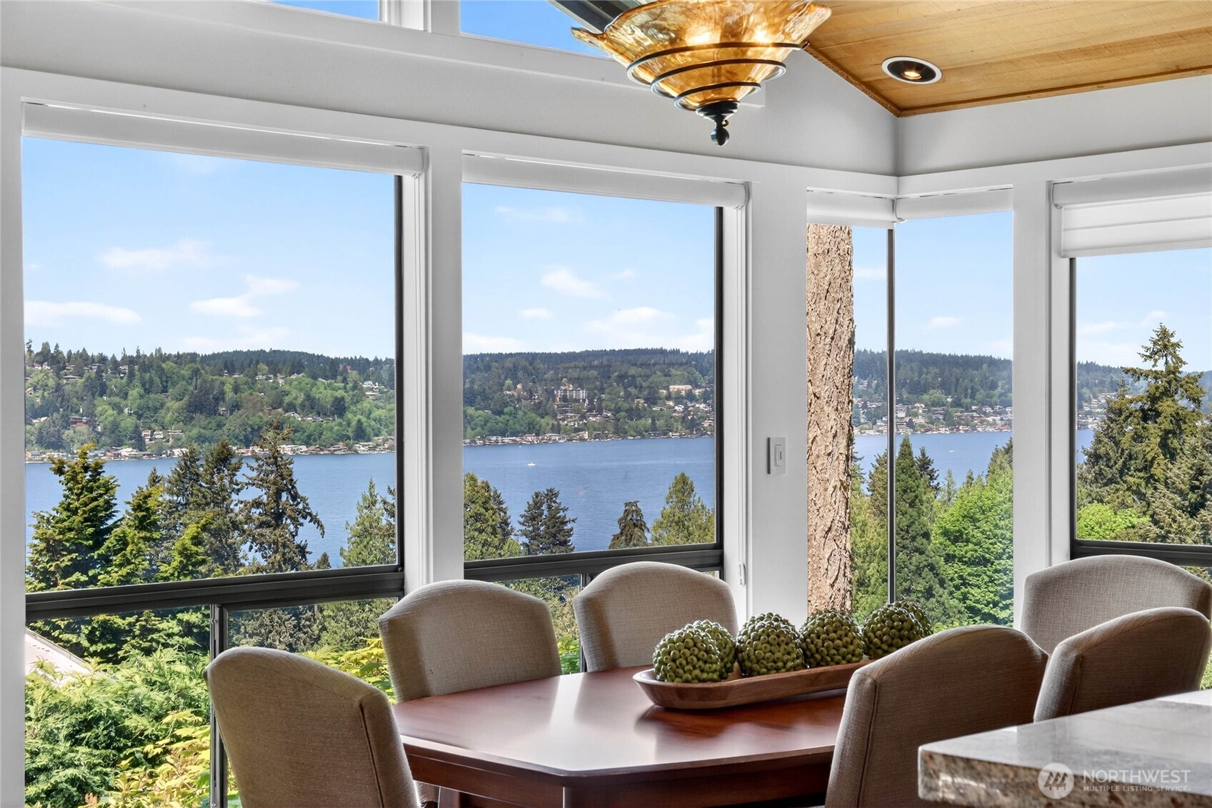 13463 64th Terrace NE, Kirkland, WA 98034