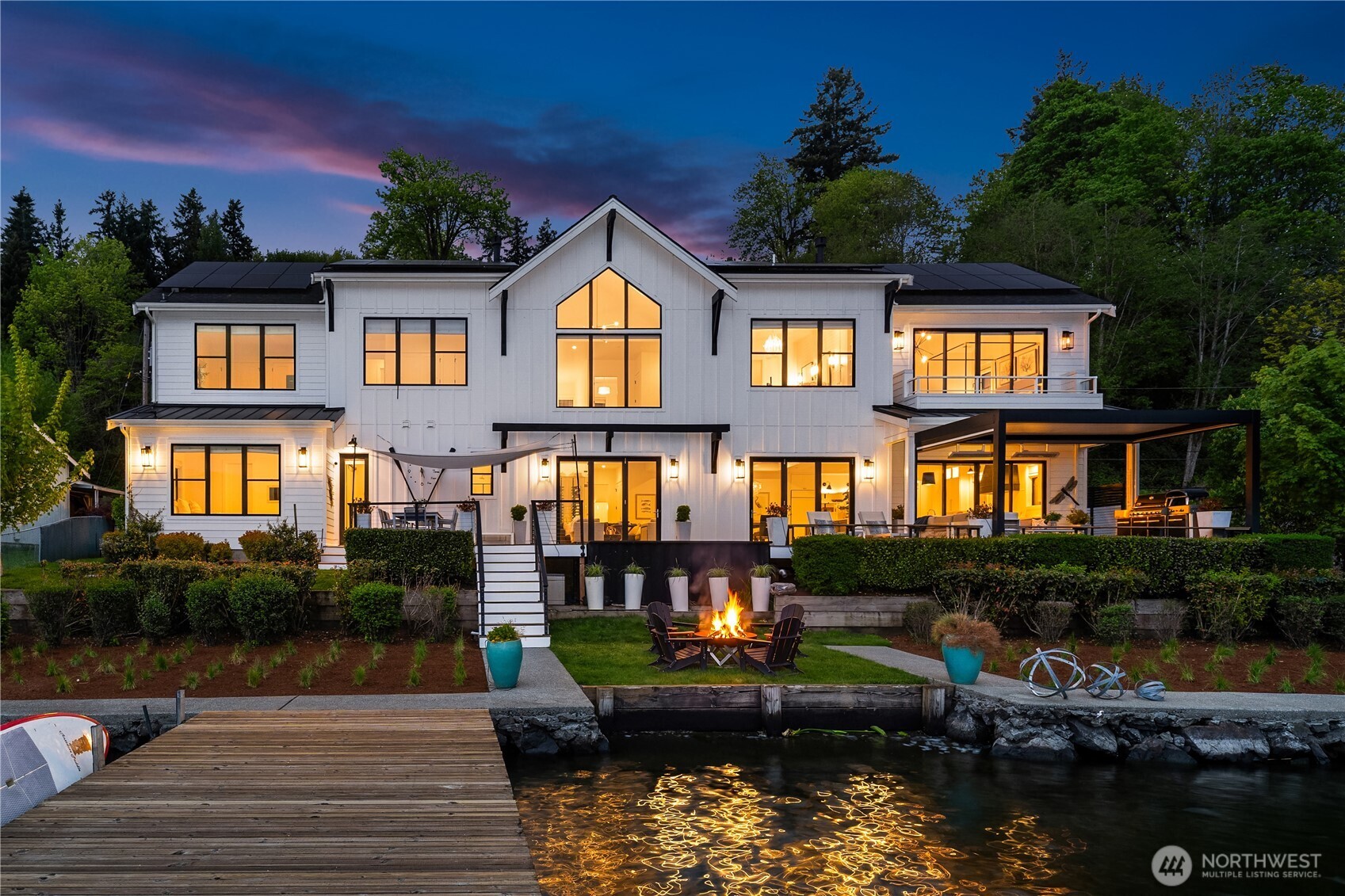 4233 E Lake Sammamish Shore Lane SE, Sammamish, WA 98075