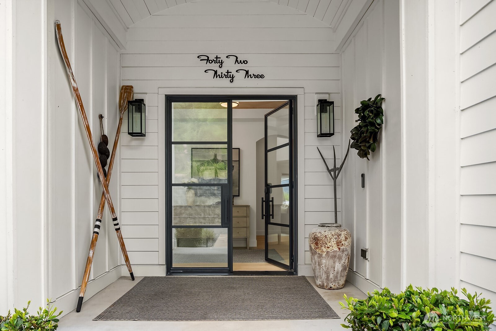 4233 E Lake Sammamish Shore Lane SE, Sammamish, WA 98075