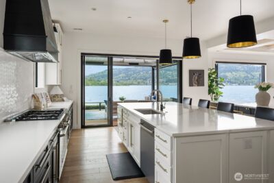 4233 E Lake Sammamish Shore Lane SE, Sammamish, WA 98075 - Photo 11
