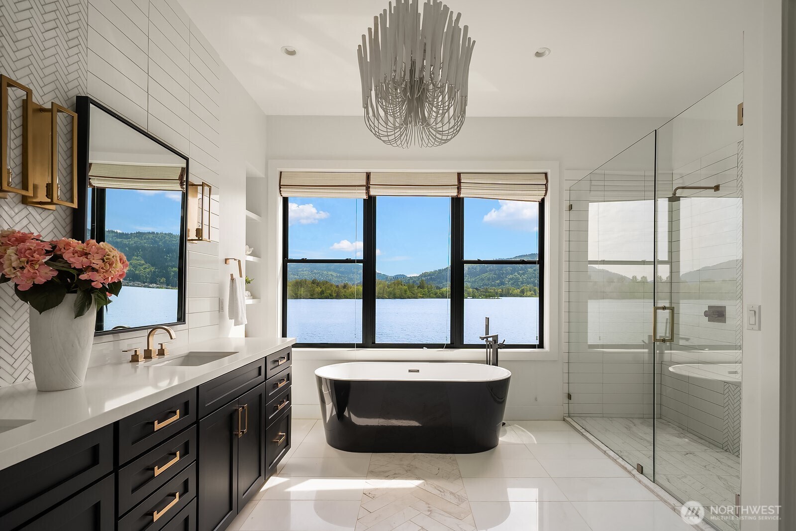 4233 E Lake Sammamish Shore Lane SE, Sammamish, WA 98075