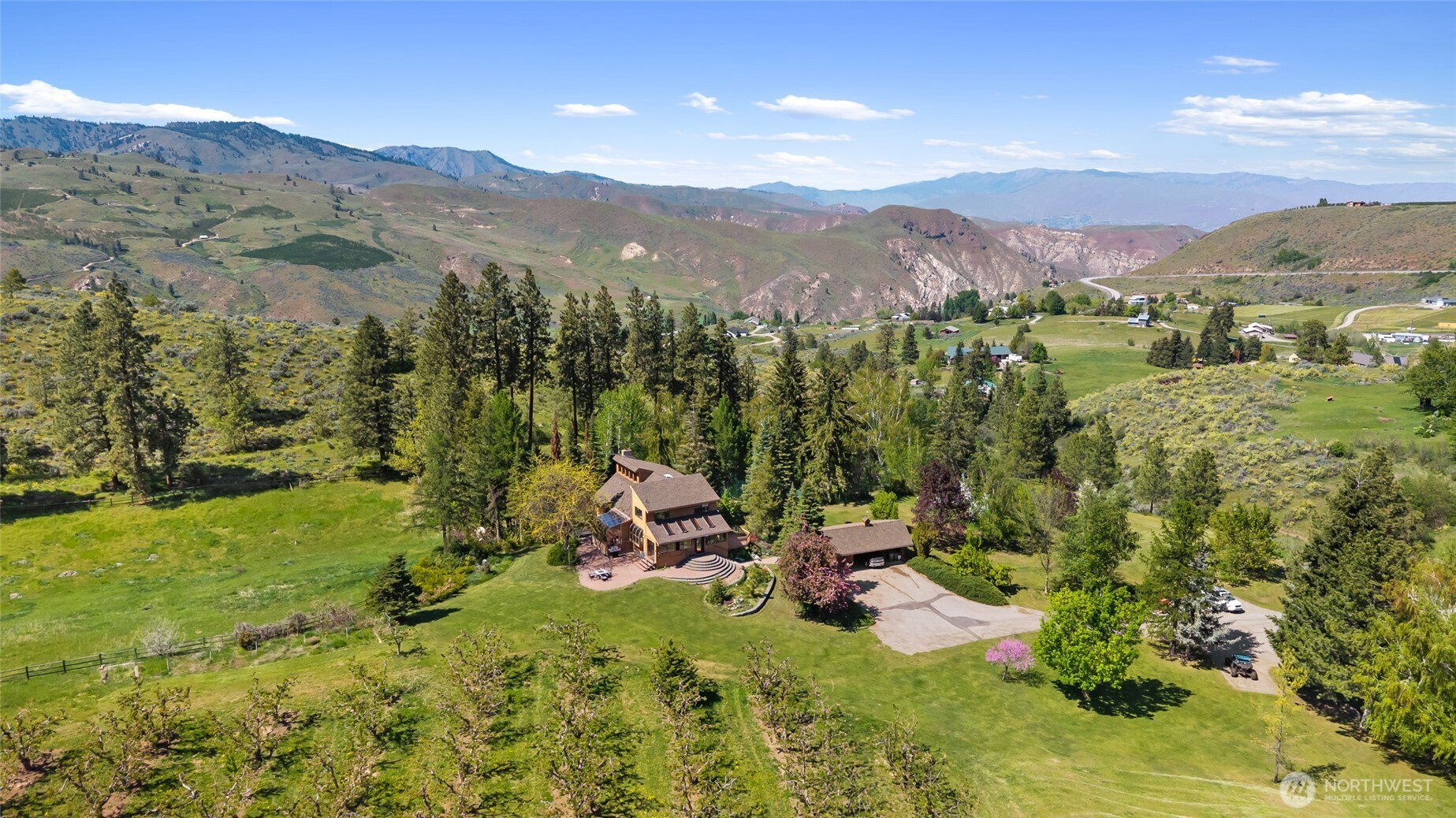 712 Moonlit Lane , Wenatchee, WA 98801