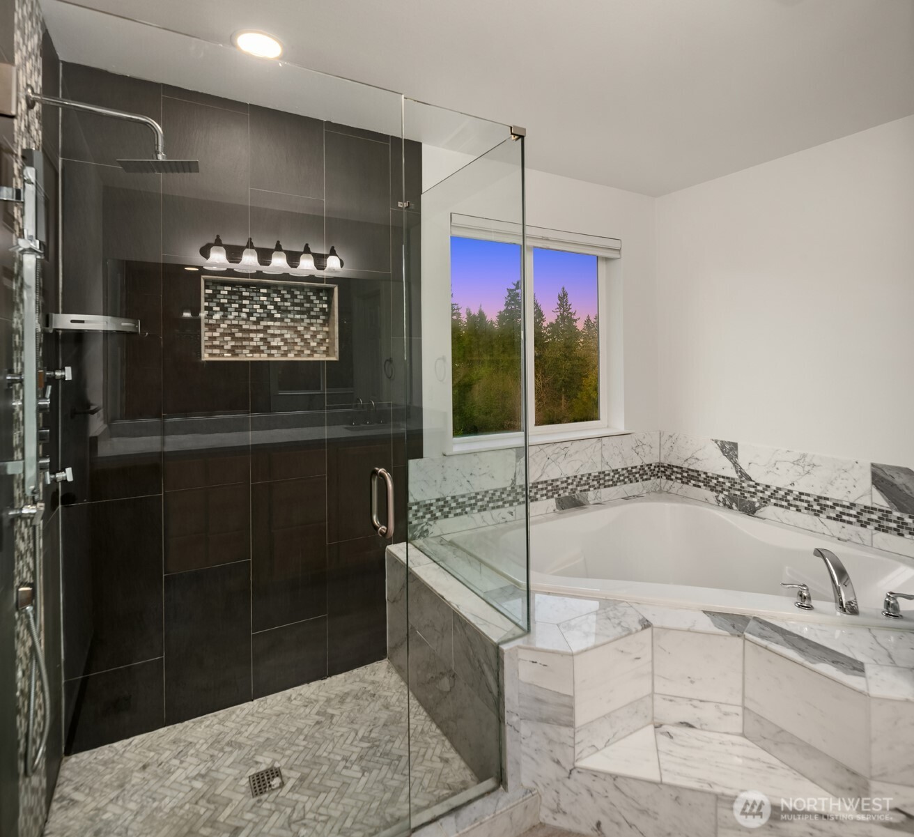 21120 Meridian Place W, Bothell, WA 98021