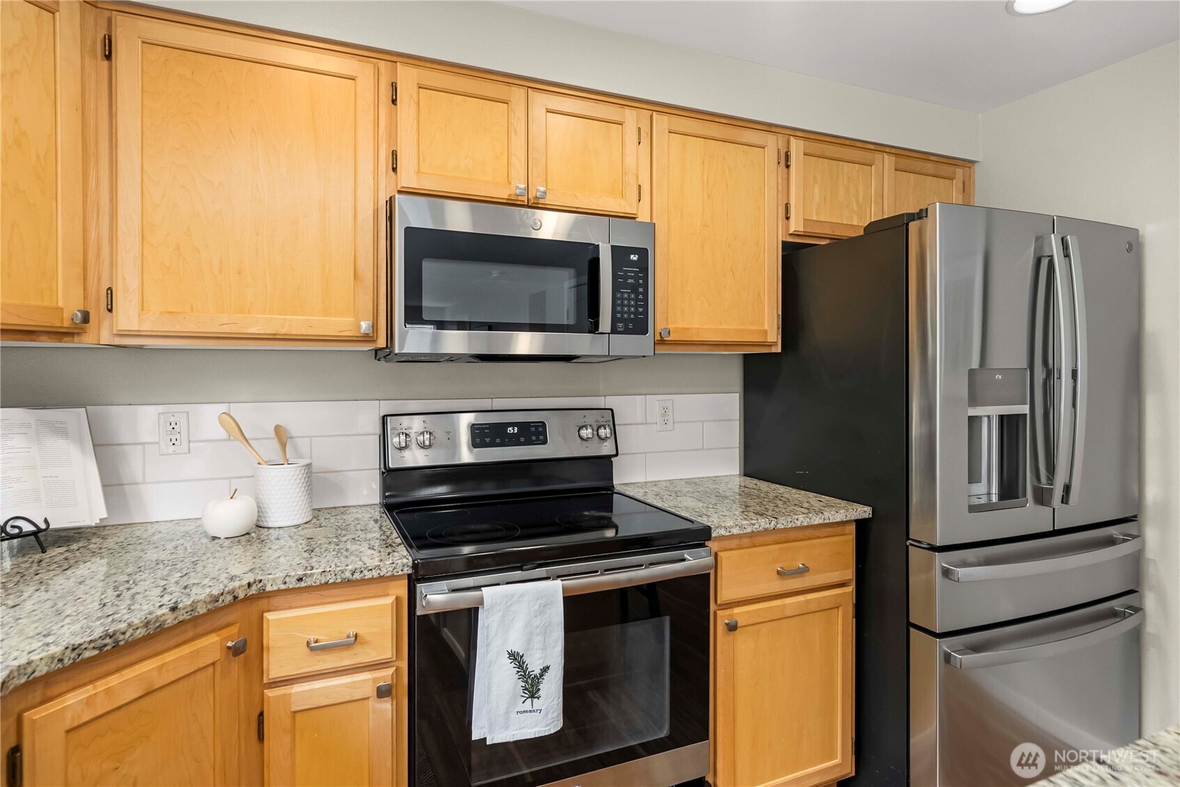 27217 213th Place SE, Maple Valley, WA 98038