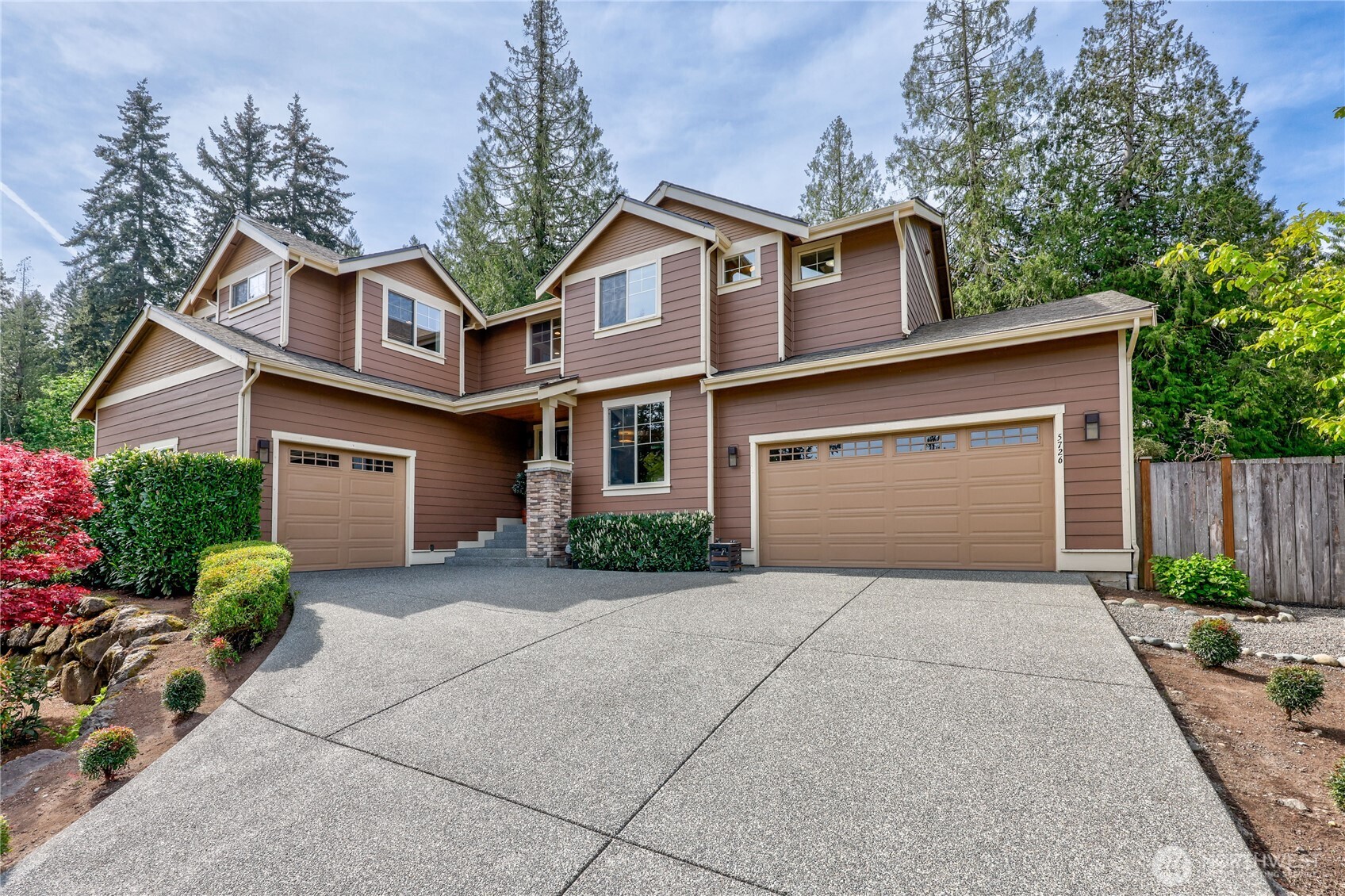 5726 Solana Lane NE, Bainbridge Island, WA 98110-2669