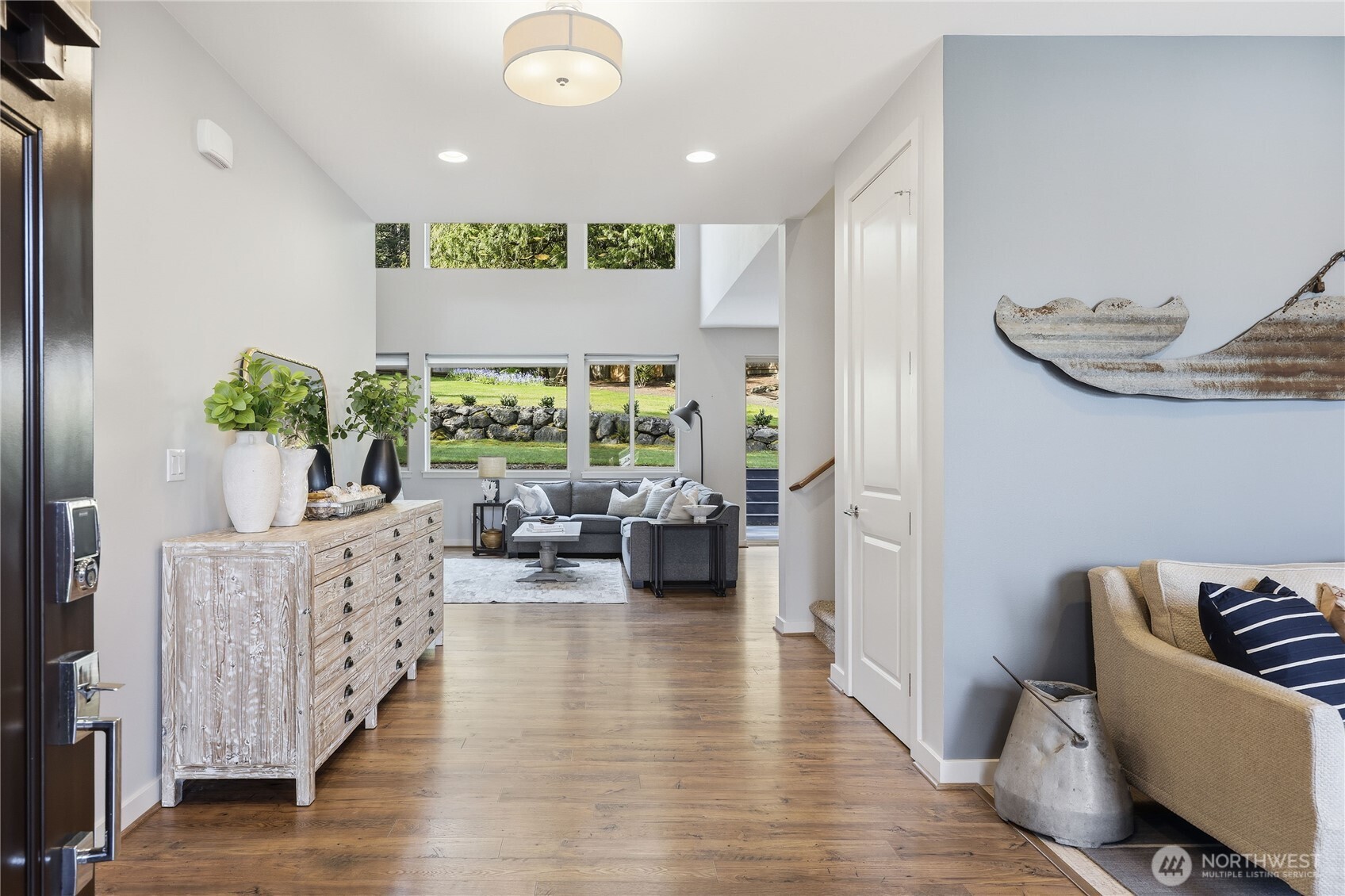 5726 Solana Lane NE, Bainbridge Island, WA 98110-2669