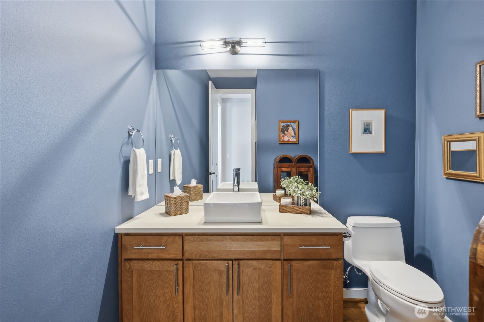 5726 Solana Lane NE, Bainbridge Island, WA 98110-2669