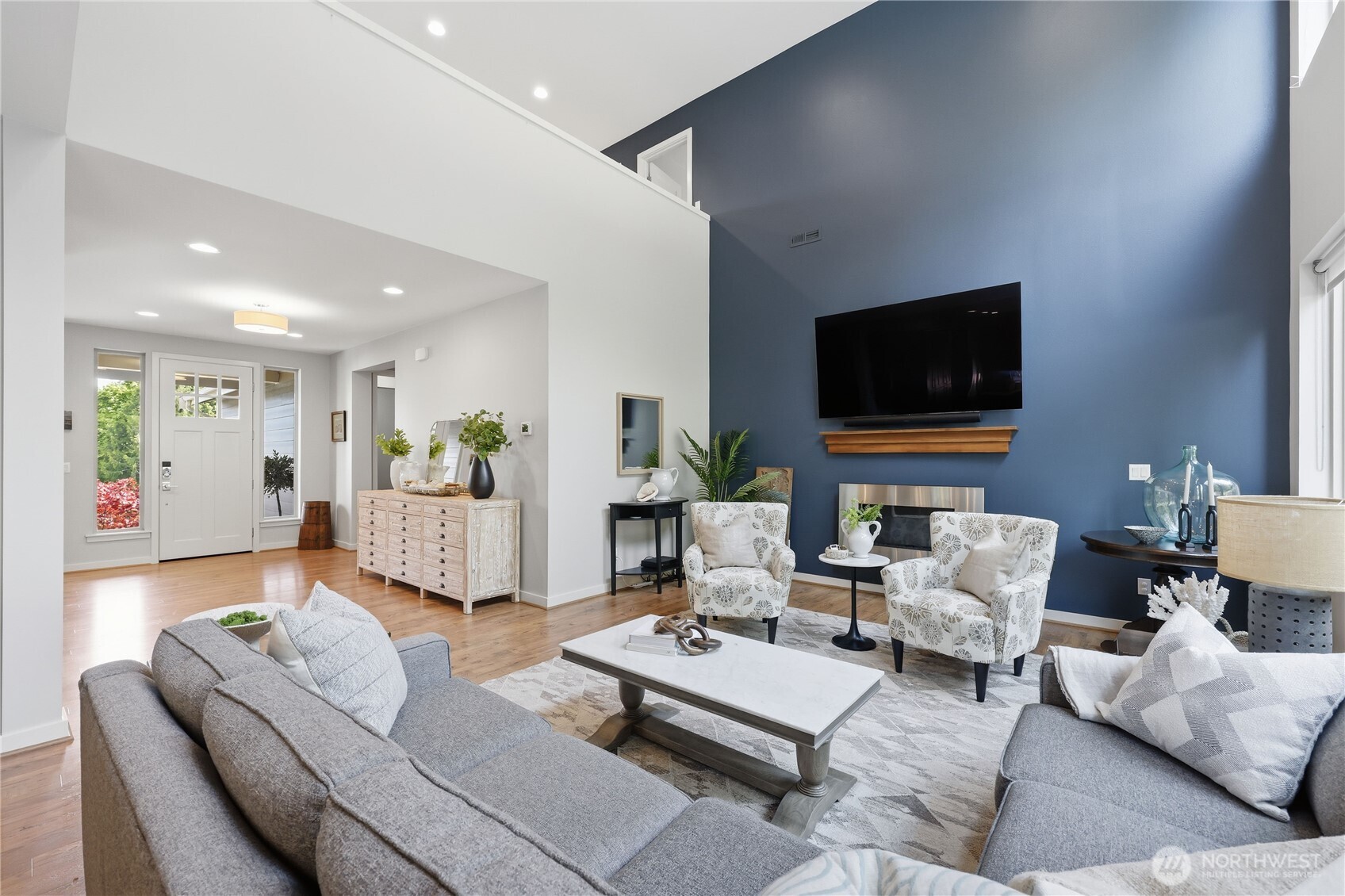 5726 Solana Lane NE, Bainbridge Island, WA 98110-2669