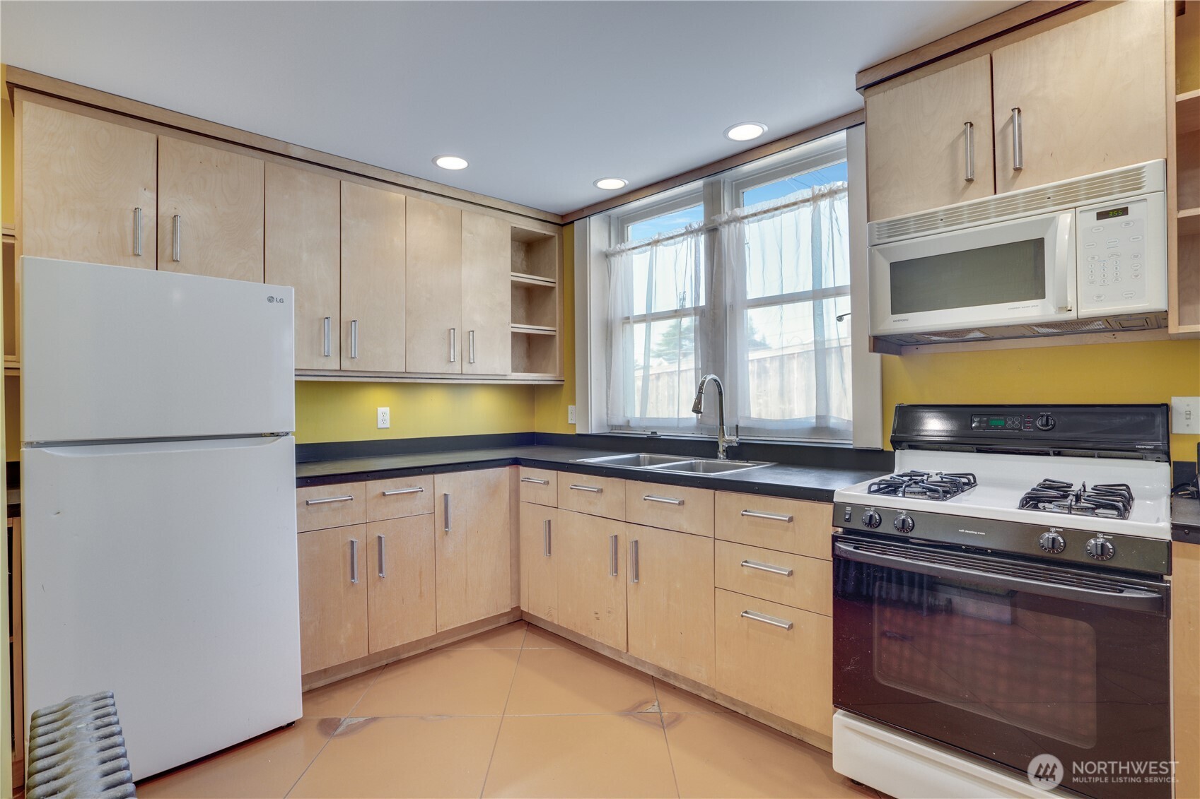 1021 N 5th Street , Tacoma, WA 98403