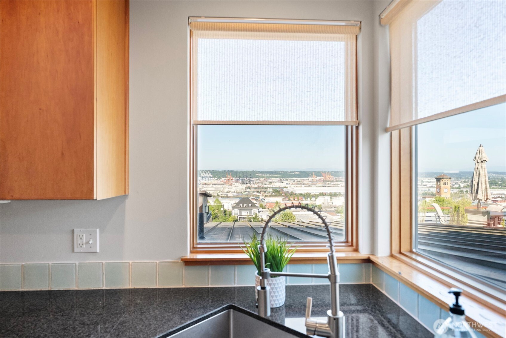 609 Fawcett Avenue , Tacoma, WA 98402