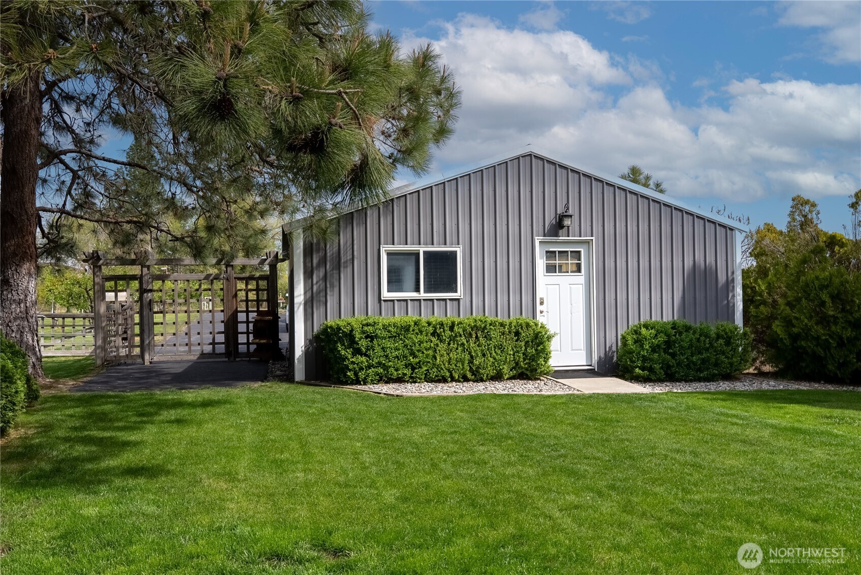 86 Mountain View Dr , Brewster, WA 98812