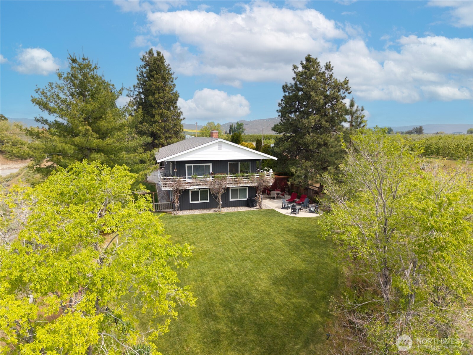 86 Mountain View Dr , Brewster, WA 98812