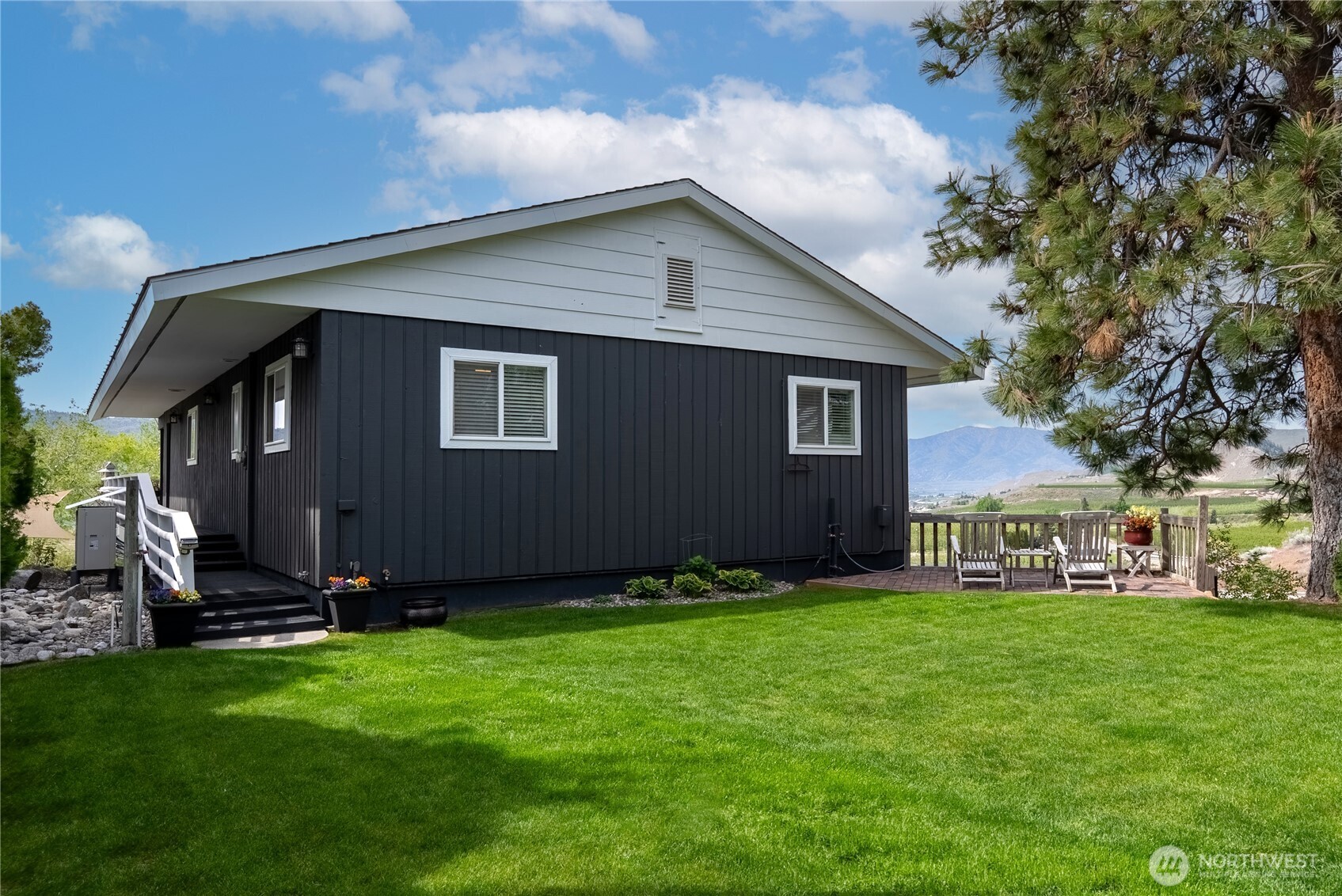 86 Mountain View Dr , Brewster, WA 98812