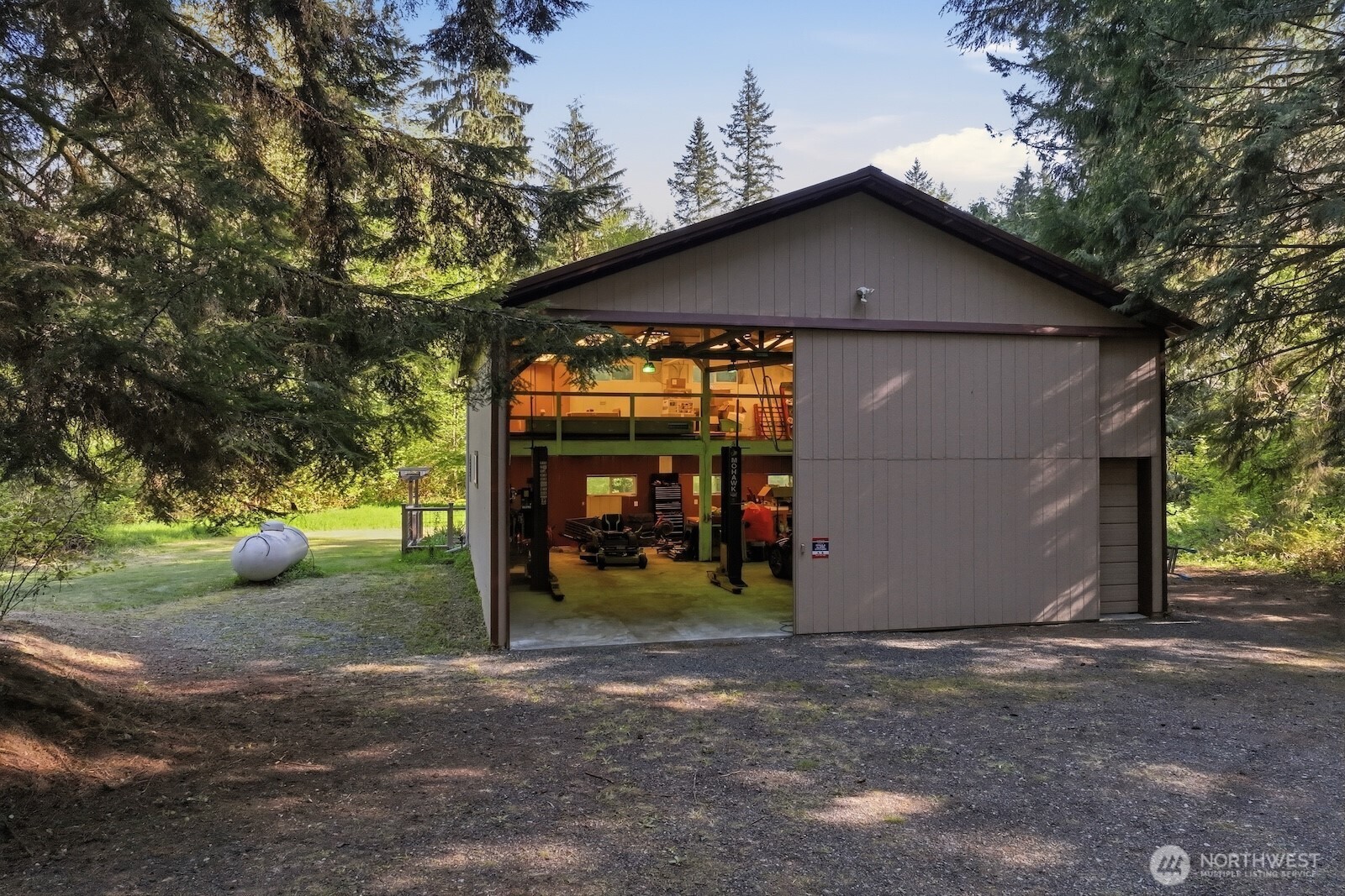 19816 233rd Avenue NE, Woodinville, WA 98077