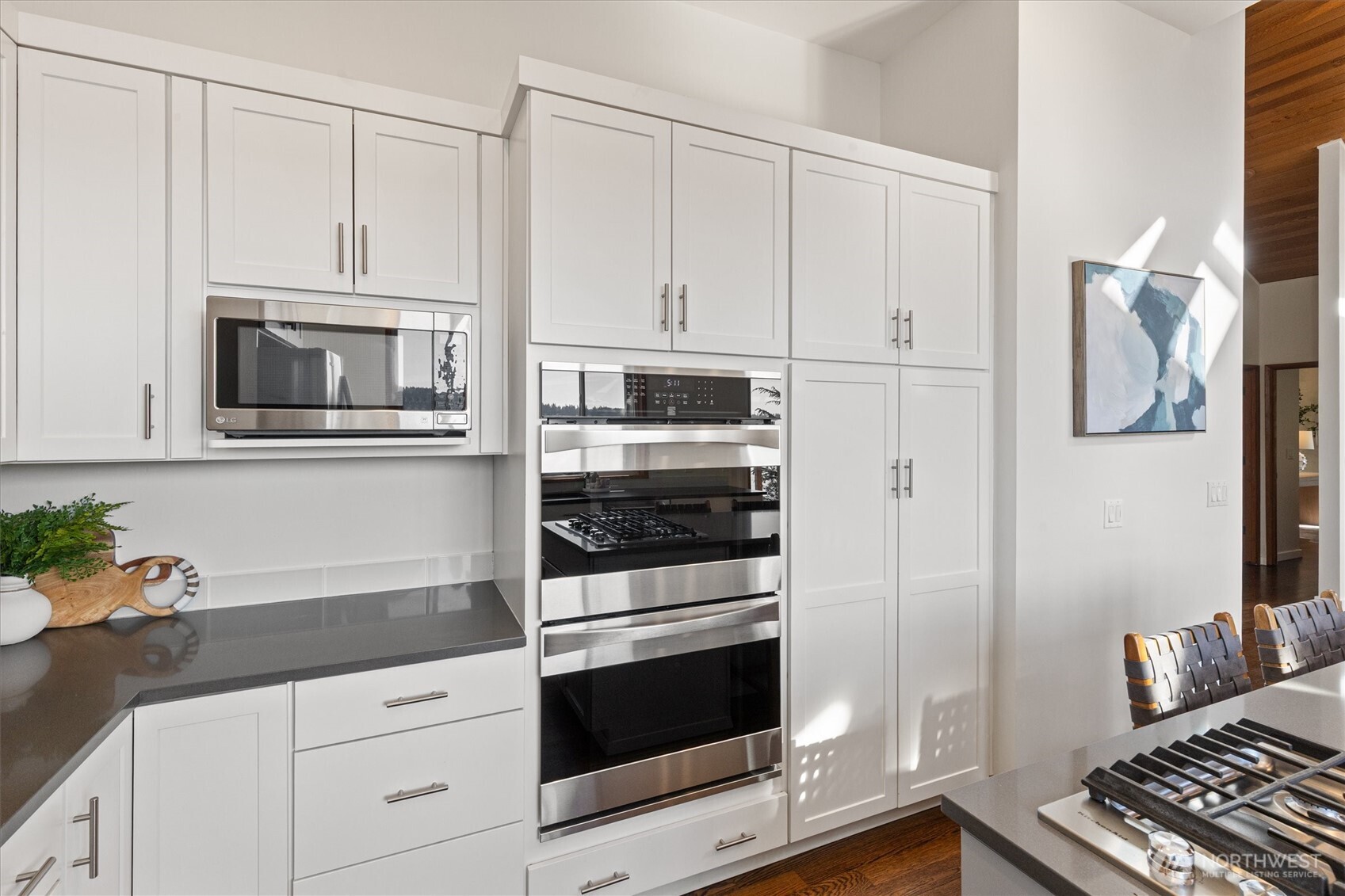 5970 NE Arrowhead Drive , Kenmore, WA 98028