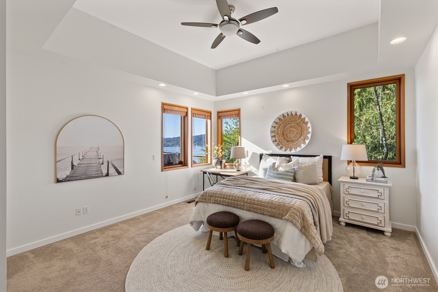 5970 NE Arrowhead Drive , Kenmore, WA 98028