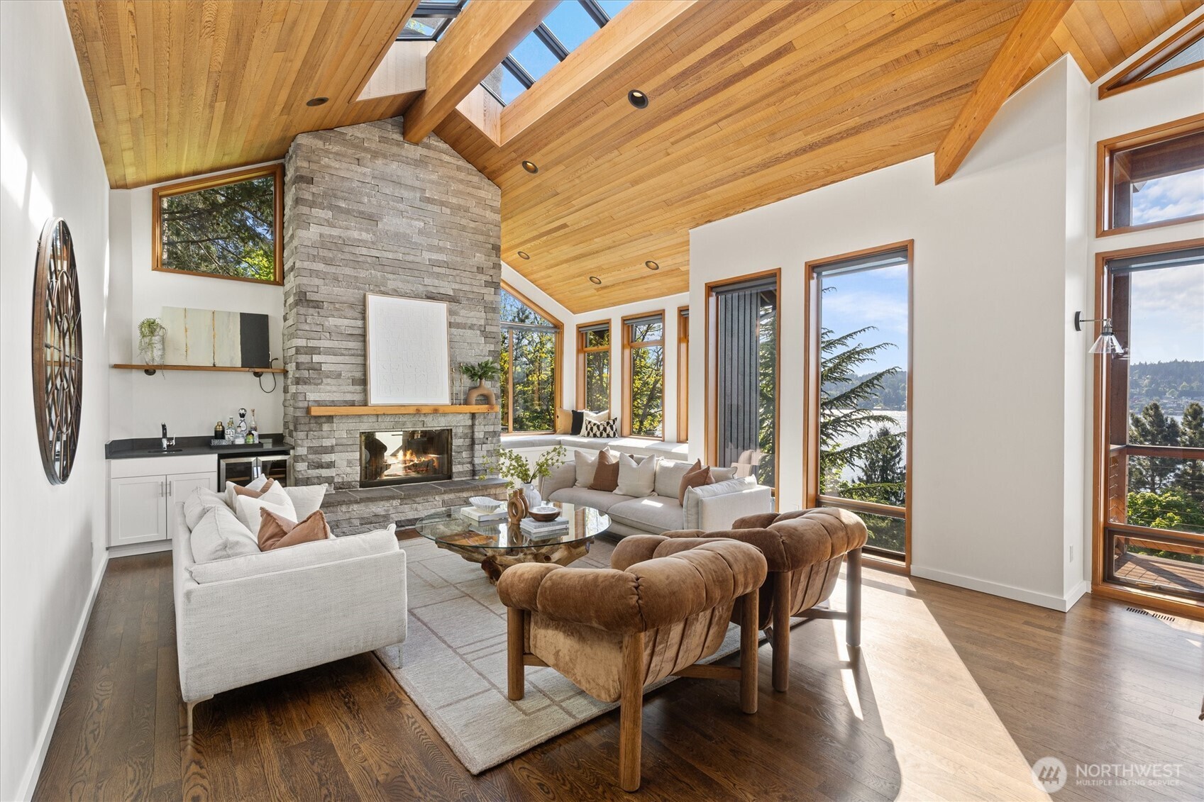 5970 NE Arrowhead Drive , Kenmore, WA 98028