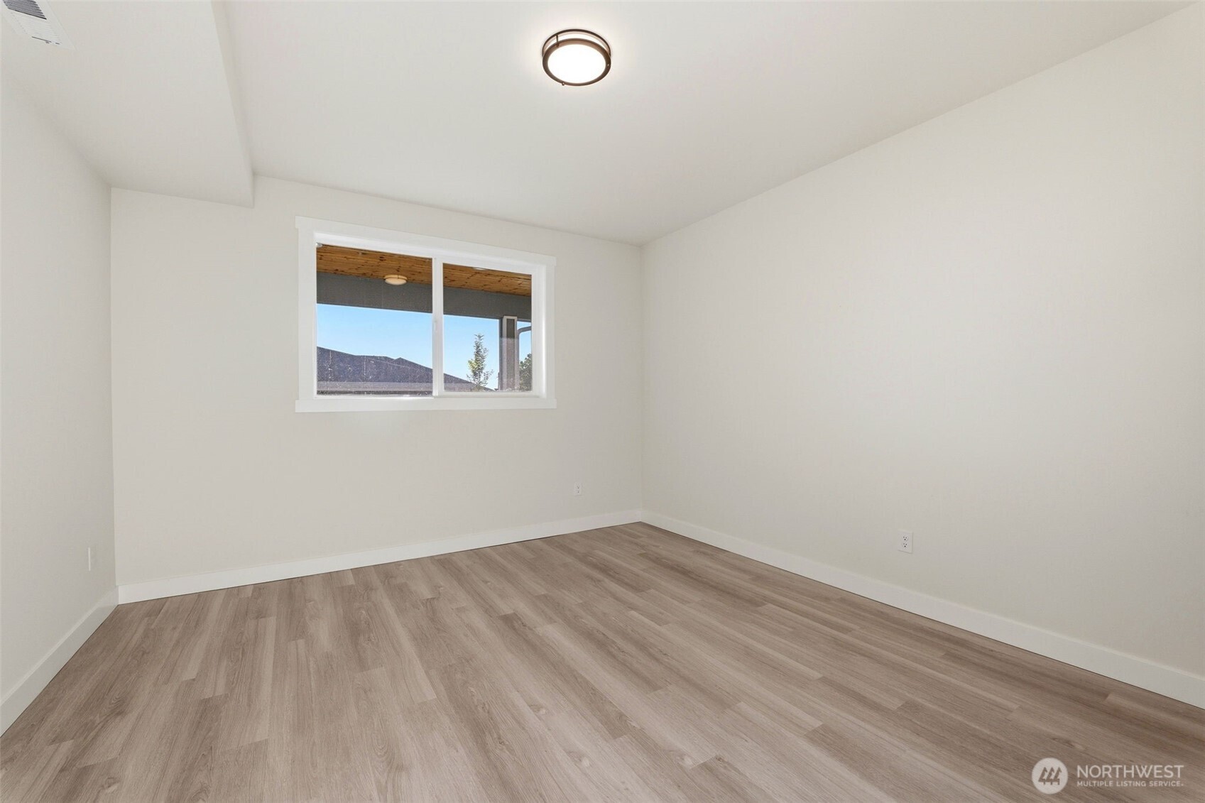3058 44th Avenue NE, Tacoma, WA 98422