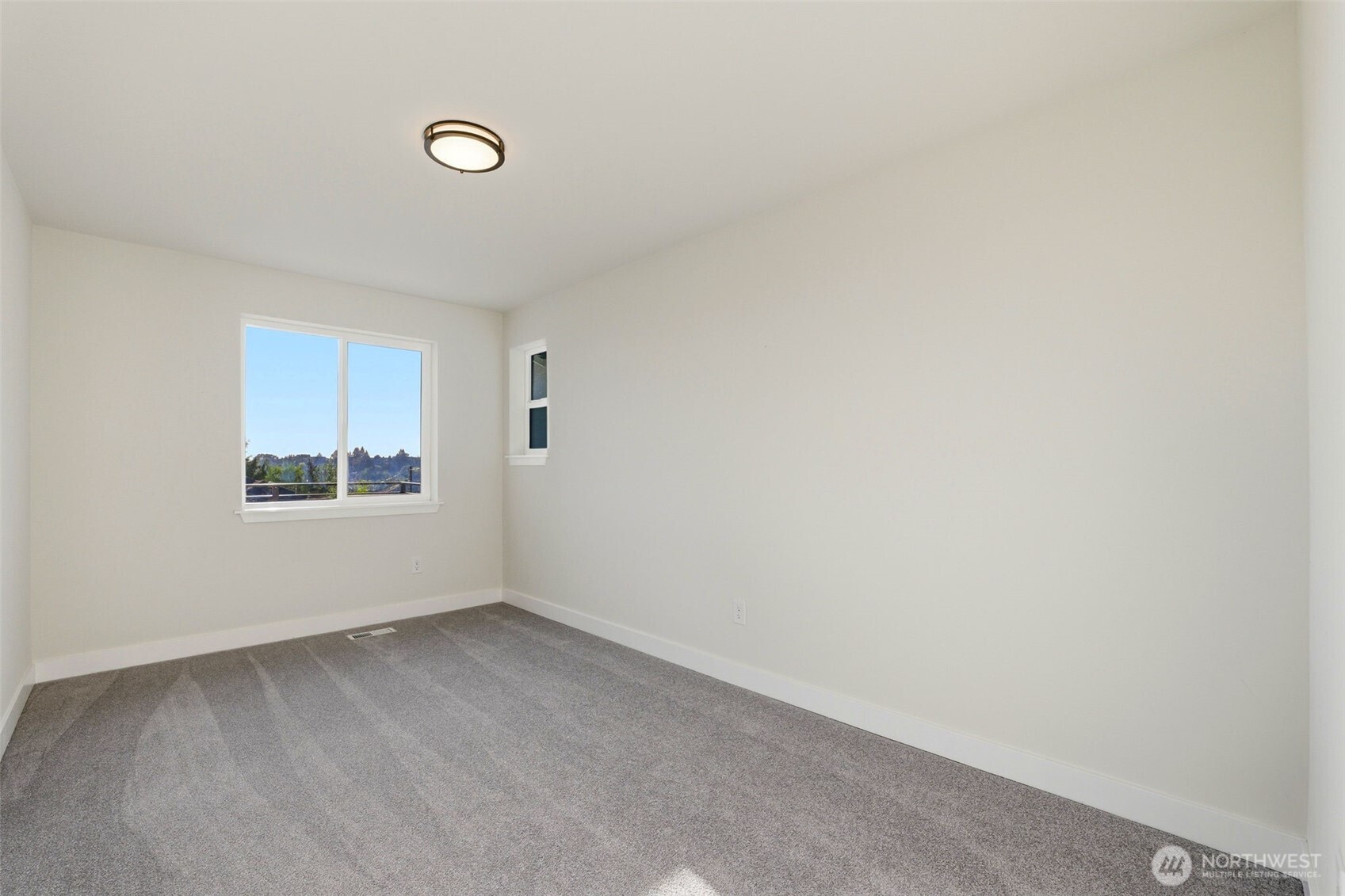 3058 44th Avenue NE, Tacoma, WA 98422