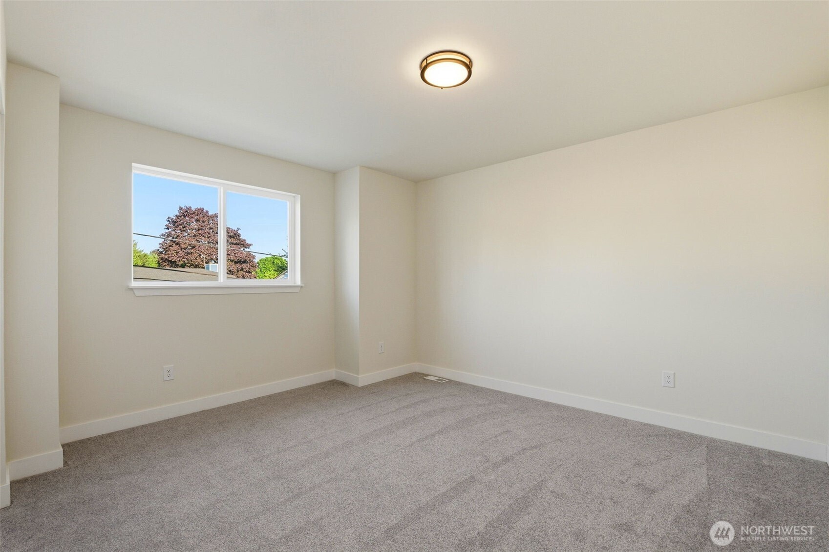3058 44th Avenue NE, Tacoma, WA 98422
