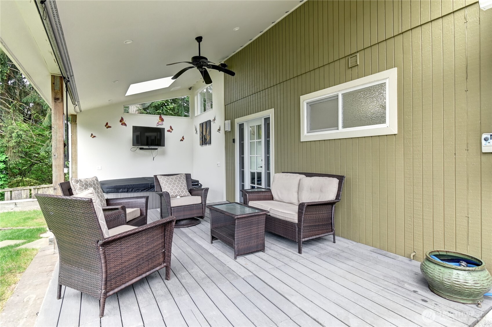 23717 49th Drive SE, Woodinville, WA 98072