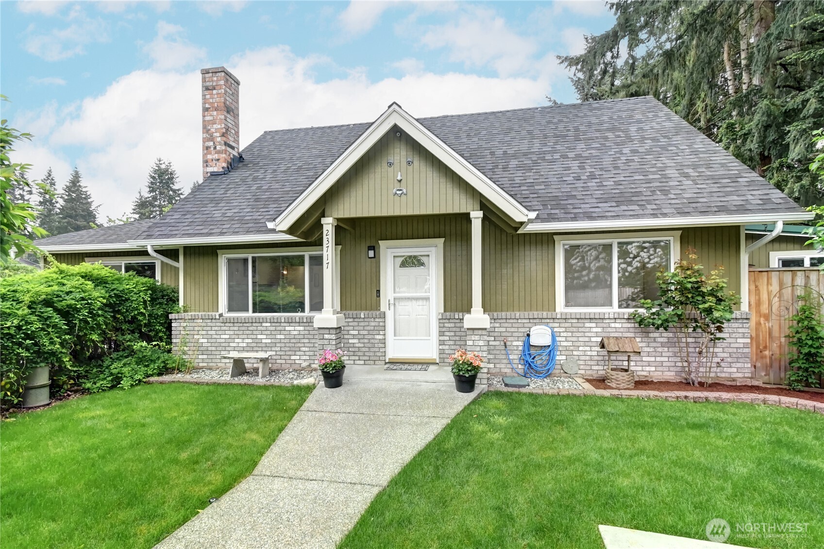 23717 49th Drive SE, Woodinville, WA 98072