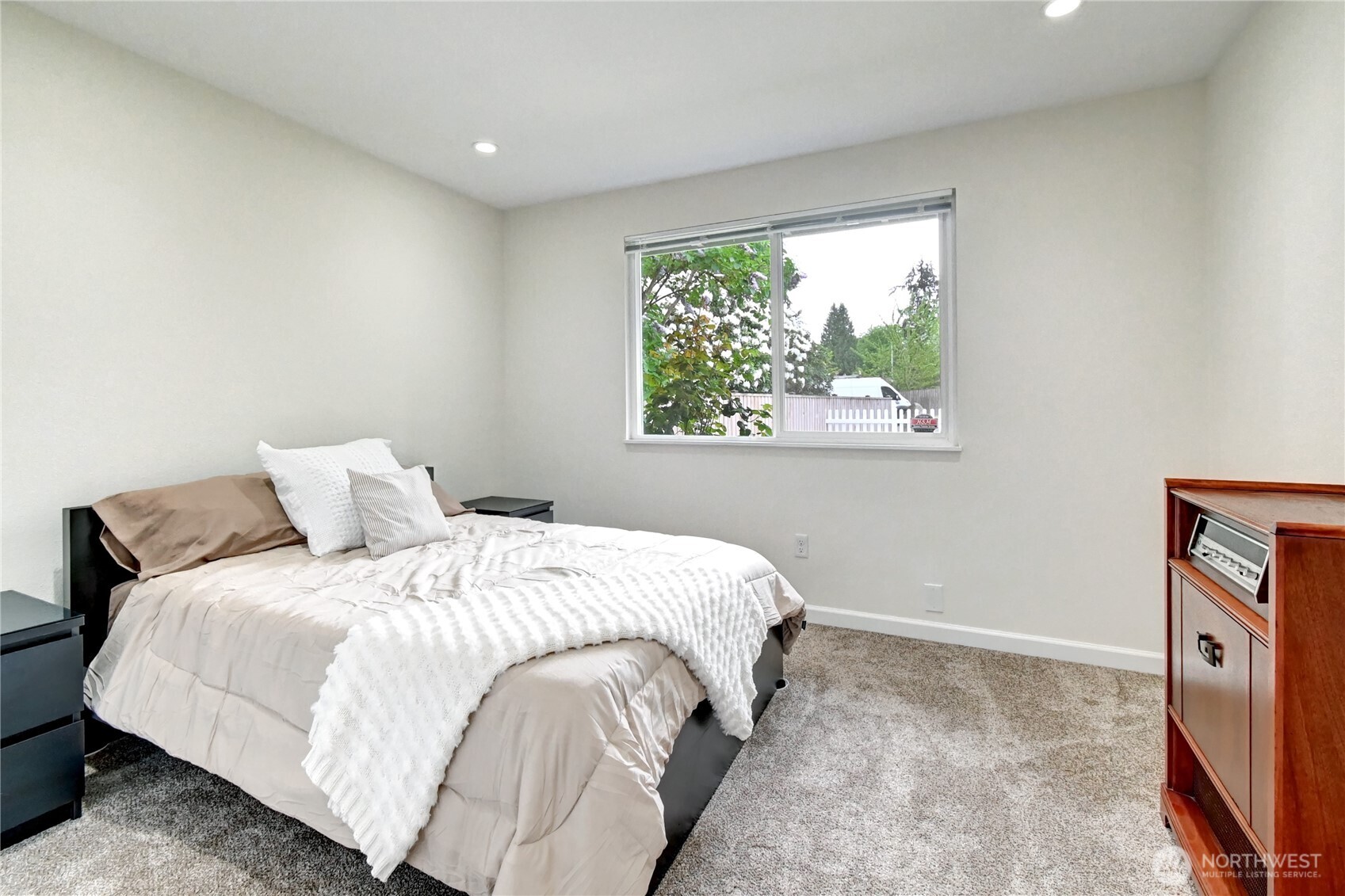 23717 49th Drive SE, Woodinville, WA 98072