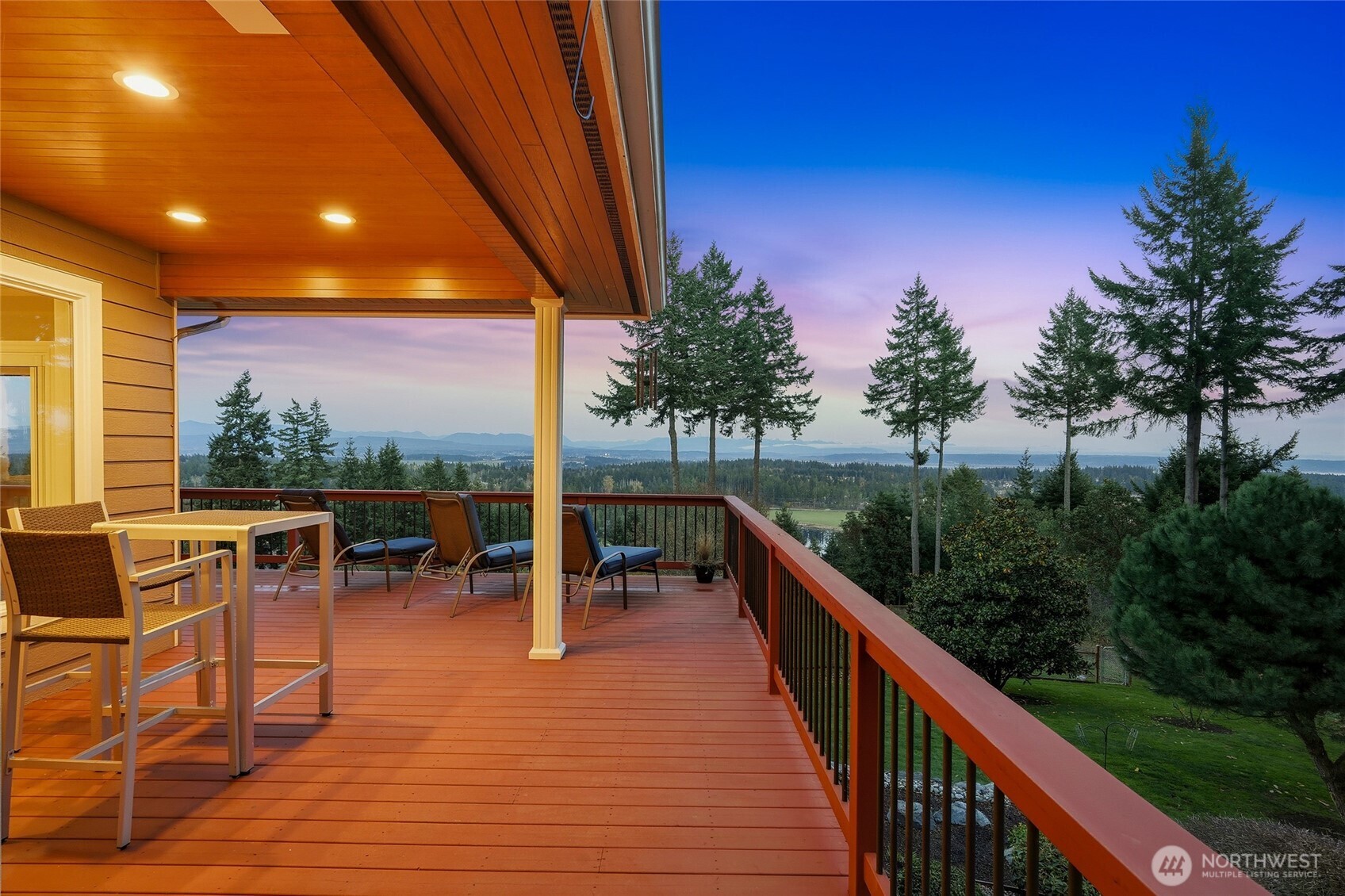 514 Wayne's Ridge Circle , Camano Island, WA 98282