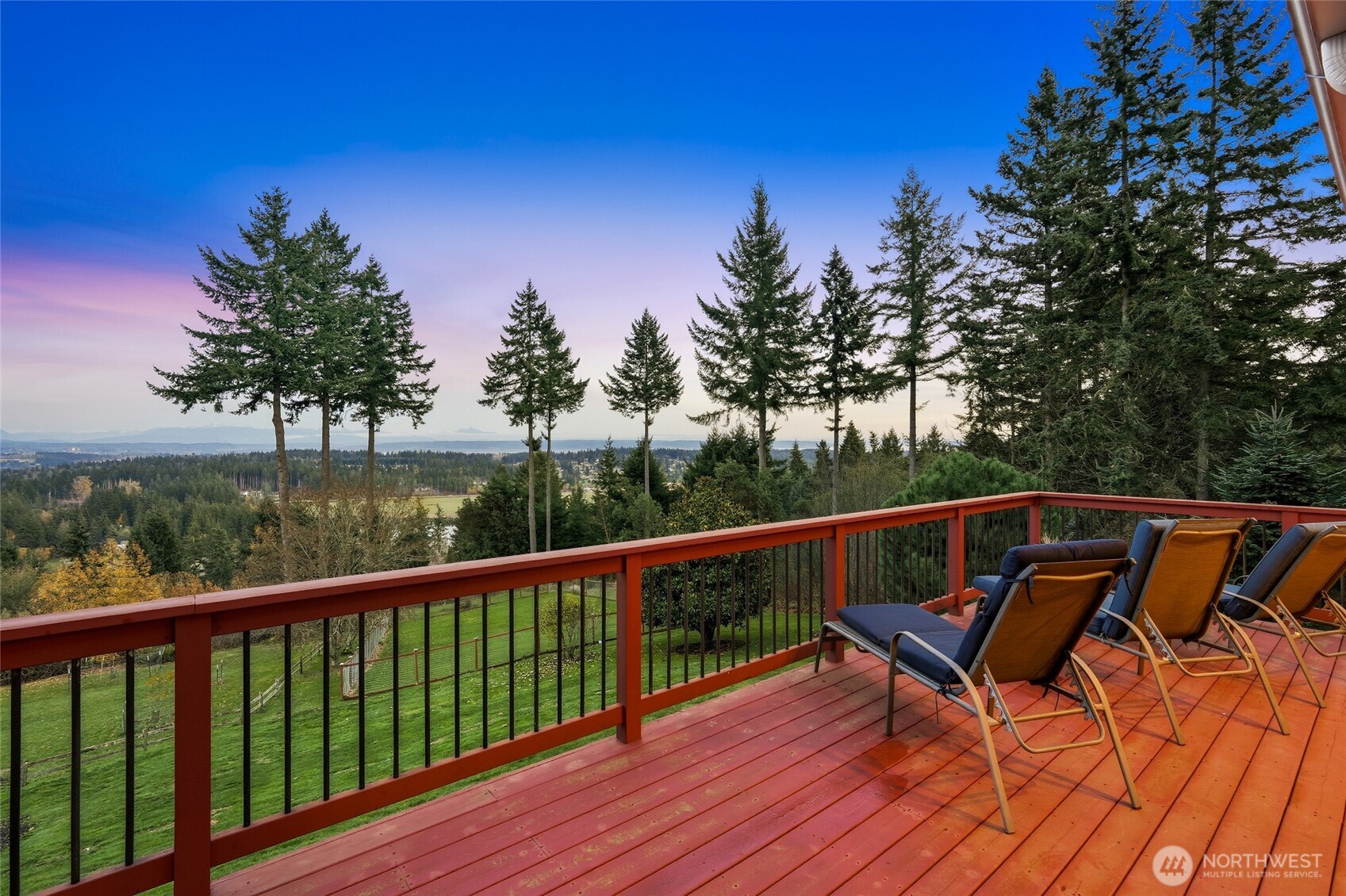 514 Wayne's Ridge Circle , Camano Island, WA 98282