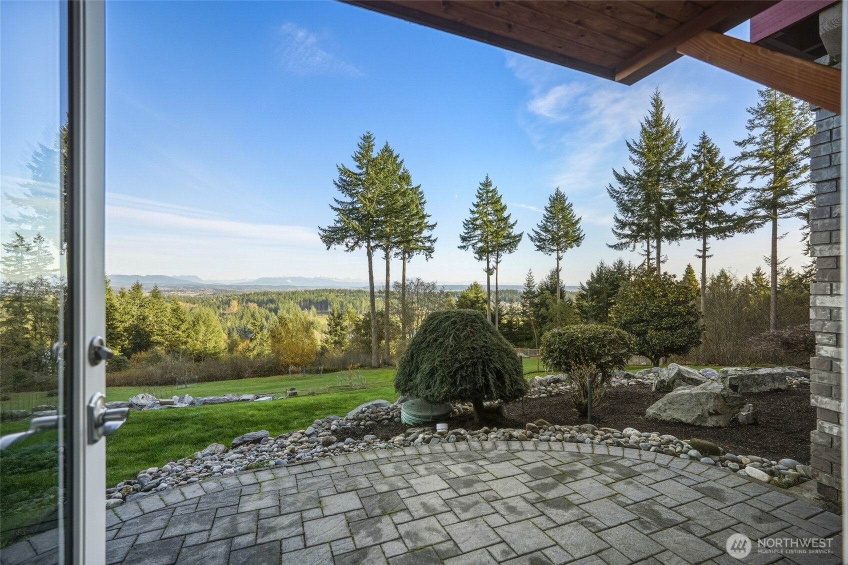 514 Wayne's Ridge Circle , Camano Island, WA 98282