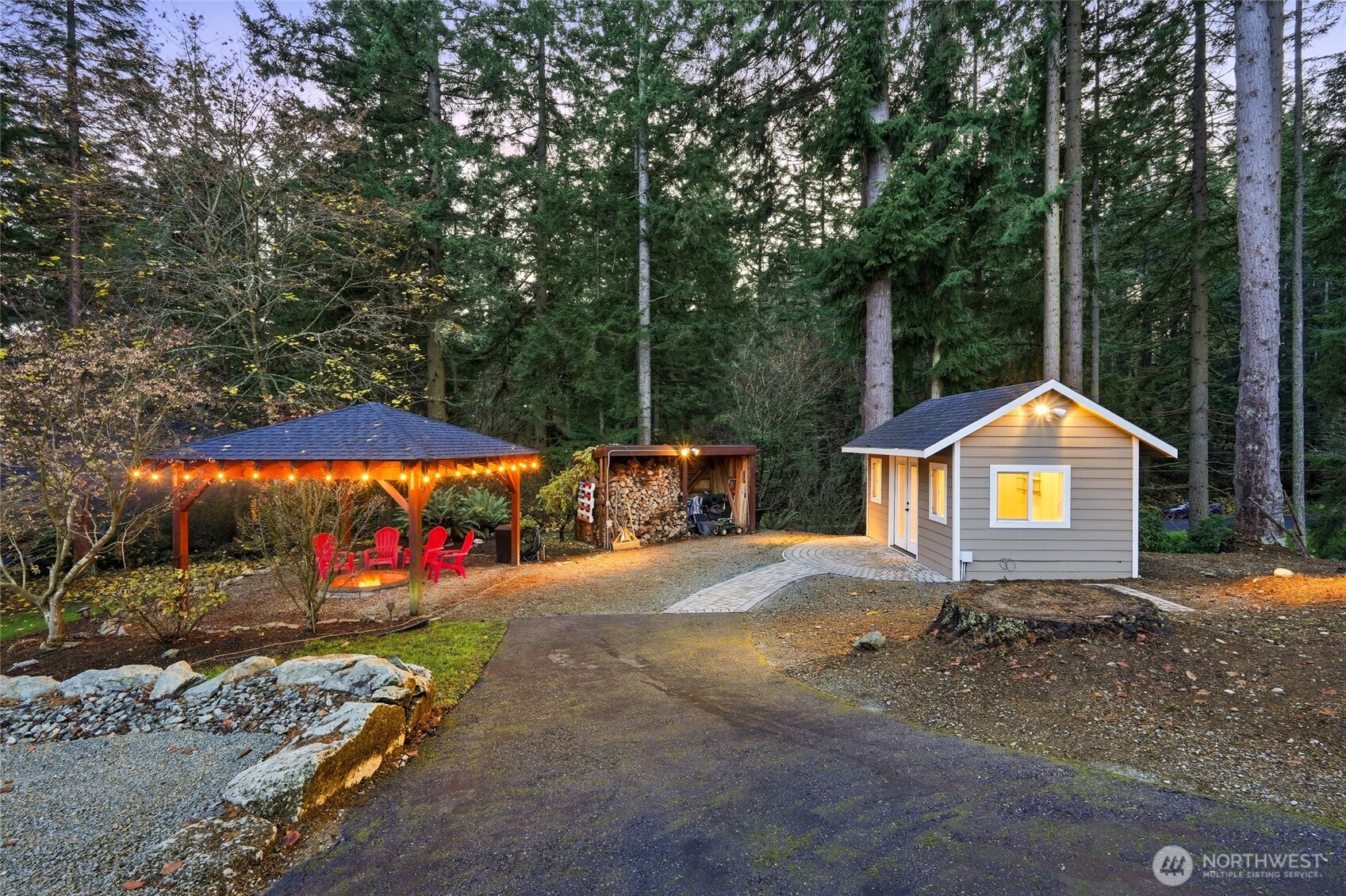 514 Wayne's Ridge Circle , Camano Island, WA 98282
