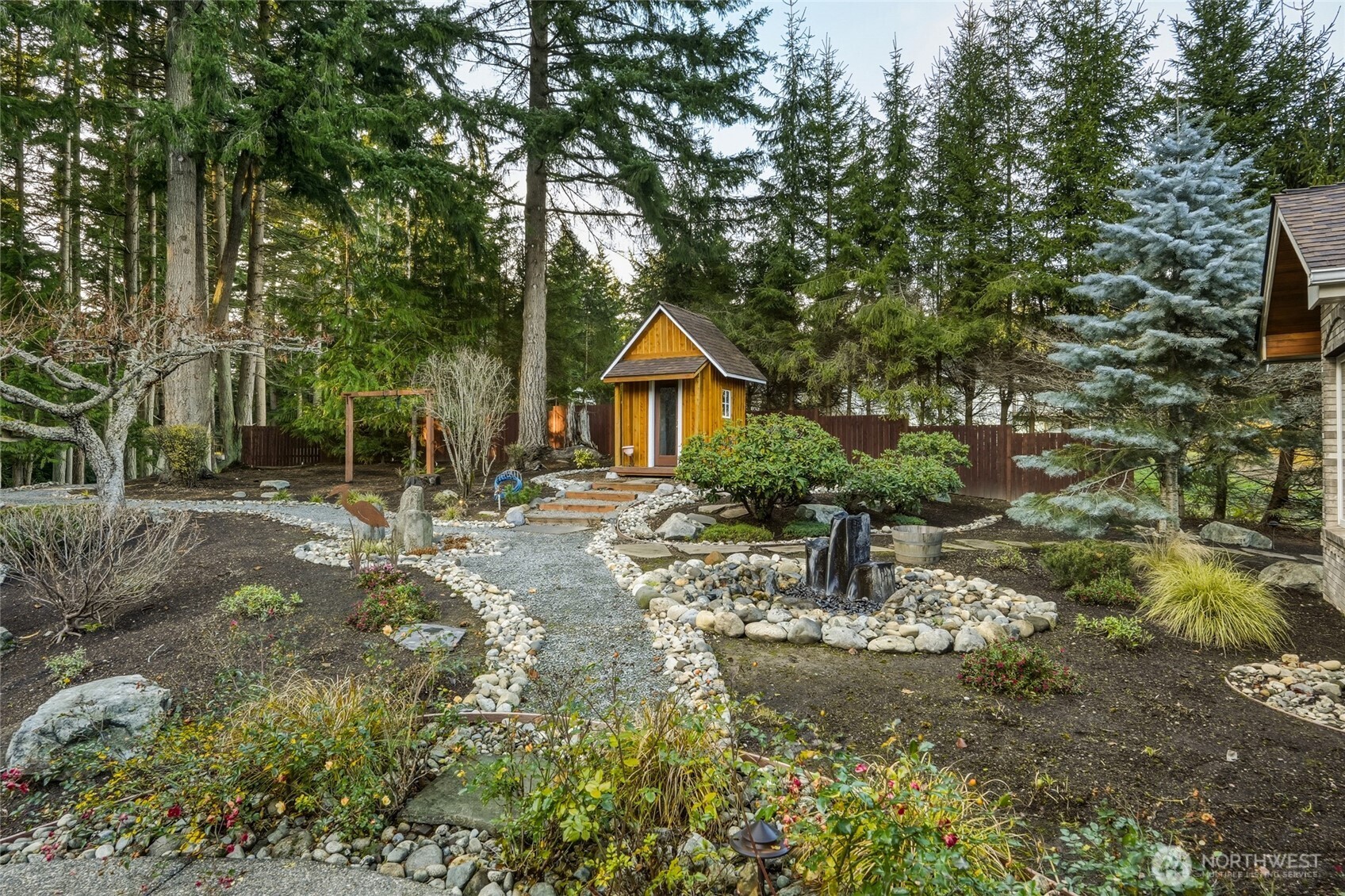 514 Wayne's Ridge Circle , Camano Island, WA 98282
