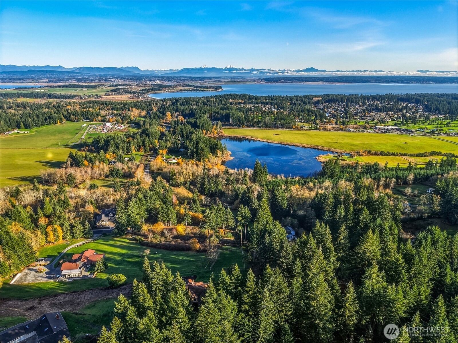 514 Wayne's Ridge Circle , Camano Island, WA 98282