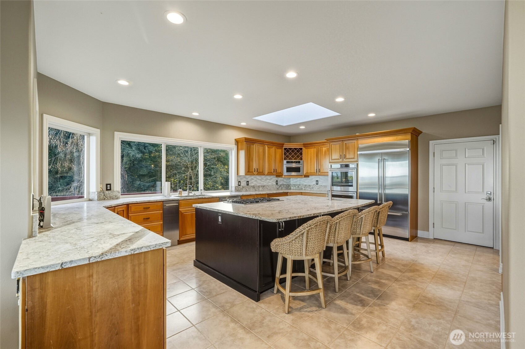514 Wayne's Ridge Circle , Camano Island, WA 98282