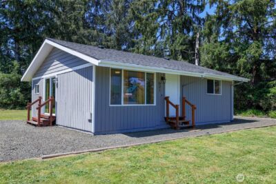 621 N Broadway , Westport, WA 98595