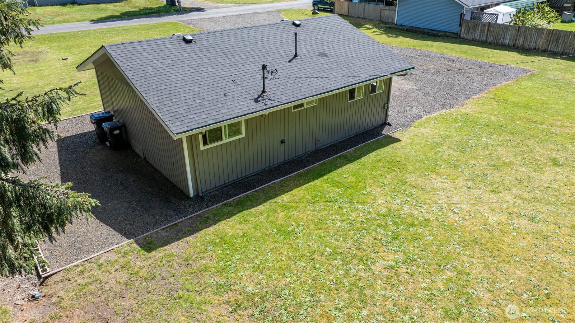 621 N Broadway , Westport, WA 98595